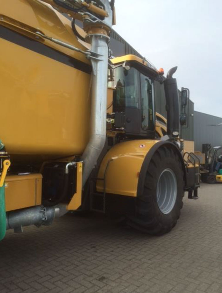 Caso Práctico: Sistema de Refrigeración para Maquinaria Agrícolas